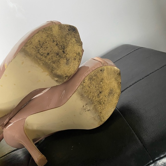 JUST FABULOUS NUDE VINYL PEEPTOE PLATFORM - Size 6 - Picture 5 of 5